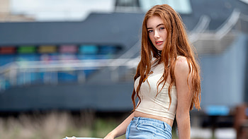 Beautiful Girl Poses In Jeans Locking Eyes With The Viewer, girls, model HD wallpaper