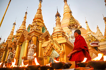 Shwedagon Pagoda, Sunset view, Yangon, Myanmar HD wallpaper