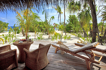 Beach hideaway - beautiful, island, sand, plants, tropical, tahiti, beach, holiday, islands, ocean, palm trees, sea, hideaway, alone, exotic, hotel, paradise, villa, retreat, hut, view, peace, resort, bora bora, polynesia HD wallpaper