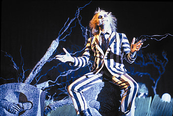 Beetlejuice movie, Comedy fantasy film, Dark movie, Winona Ryder HD wallpaper