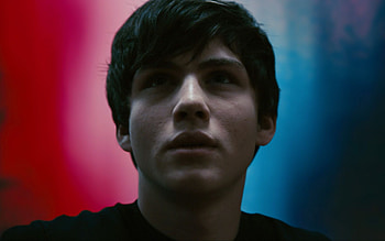 Logan Lerman, Simon Sliverton, Gaming superstar, Singer HD wallpaper