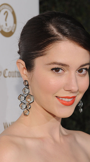 Mary Elizabeth Winstead, hollywood actress, sexy seductive HD phone wallpaper