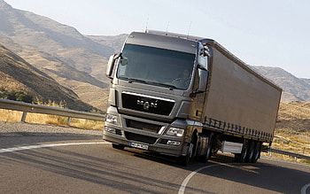 Man Truck HD wallpaper