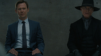 Therapy session, Syfy wire, Man in black, Bloody HD wallpaper