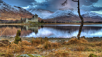 Castle in Scotland, highlands, lake, clouds, autumn, trees, sky HD wallpaper