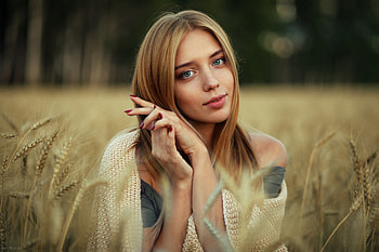 Girl Field Nature Outdoor , girls, model HD wallpaper
