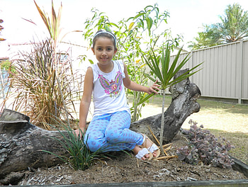 Little girl in Garden, cute, little girl, innocent, young HD wallpaper