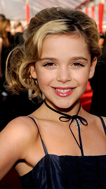Kiernan Shipka, hollywood actress, model HD phone wallpaper