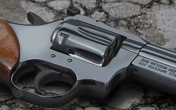 gun HD wallpaper