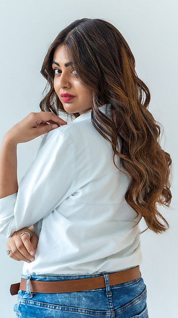 Shafaq Naaz, actress HD phone wallpaper