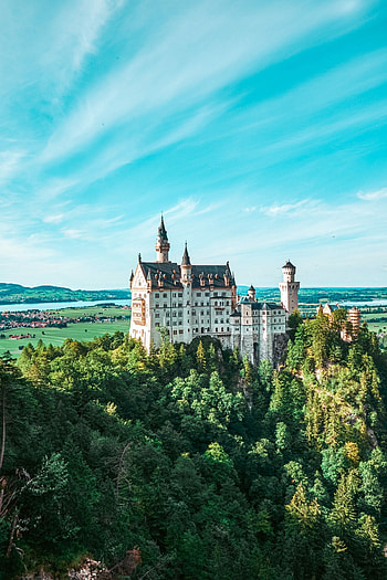 Day trip to Neuschwanstein Castle, Bayerische Schlosserverwaltung HD phone wallpaper