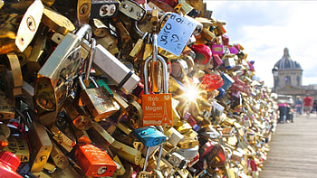 Lover's Bridge, Paris, Pont des Arts, Love locks removal HD wallpaper