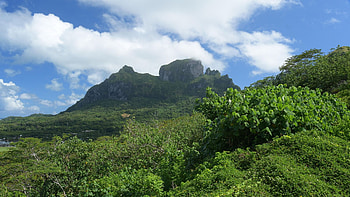 Mount Otemanu, Bora Bora, French Polynesia, island, hills, landscape, clouds, trees, sky, indonesia, rocks HD wallpaper