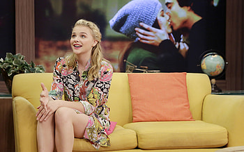 Chloe Grace Smiling, chloe-moretz, celebrities, girls, smiling HD wallpaper