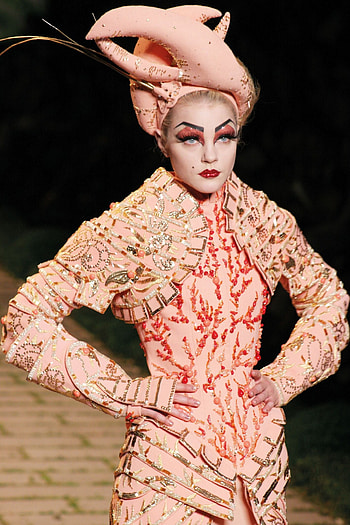 John Galliano, Fashion rebellion, Fashion codes, Tracing Galliano HD phone wallpaper