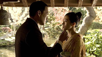Memoirs of a Geisha, Traditional Japanese culture, Enchanting geisha, Intriguing drama HD wallpaper