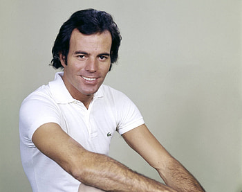 Julio Iglesias, beloved artist, film inspiration, timeless melodies HD wallpaper