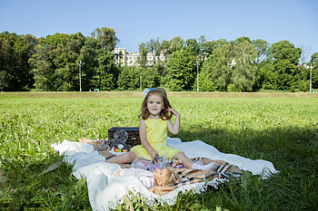 Little girl, childhood, blonde, fair, sit, nice, doll, adorable, bonny, sweet, Belle, white, Hair, girl, grass, tree, summer, comely, sightly, pretty, green, face, nature, lovely, pure, child, graphy, cute, baby, , Nexus, beauty, kid, bag, beautiful, people, little, pink, lying, sky, princess, dainty HD wallpaper