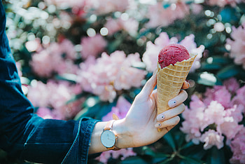 Food, Ice Cream, Hand, Blur, Smooth, Manicure, Horn, Shoehorn HD wallpaper