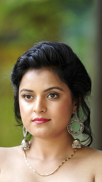 Richa Kalra, telugu actress HD phone wallpaper