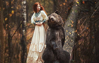 Beauty and the beast, woman, model, bear, urs, redhead, girl HD wallpaper