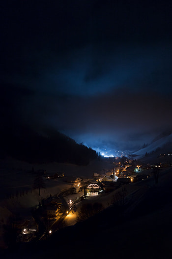 Nature, Mountains, Night, Shine, Light, Buildings HD phone wallpaper