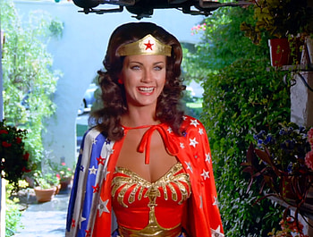 Wonder Woman Wearing Her Cape, WW, cape, Lynda Carter, Diana, Wonder Woman HD wallpaper