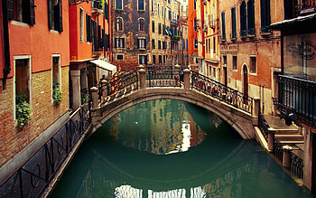Venetian enchantment, Canal reflections, Architectural marvels, Romantic allure HD wallpaper