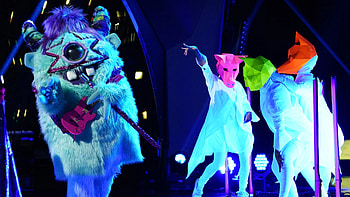 Season 1 USA, The Masked Singer, Exciting debut, Intriguing masked performers HD wallpaper