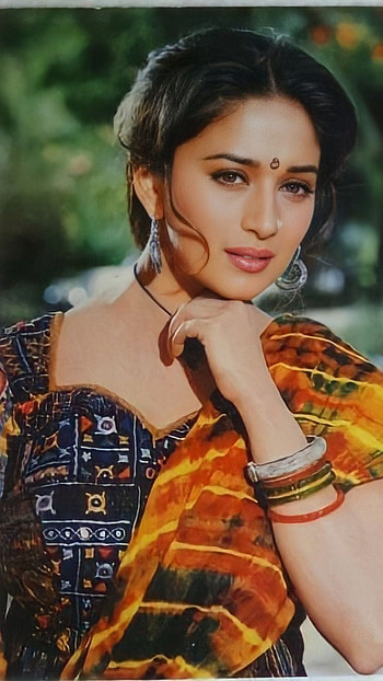 Madhuri Dixit, bollywood hot, vintage HD phone wallpaper