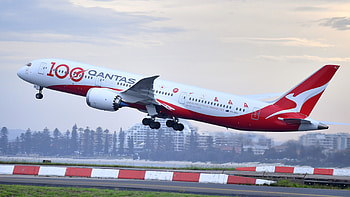 Qantas, Domestic flights, Capacity, This quarter HD wallpaper