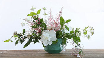 Elegant ikebana designs, Minimalistic floral art, Nature-inspired creations, Tranquil beauty HD wallpaper