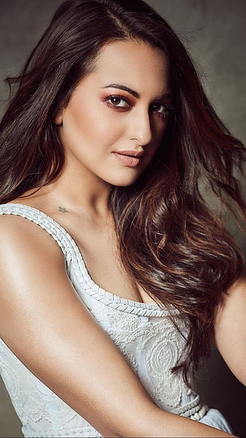 Sonakshi Sinha, Bollywood, Sonakshi Sinha Actress HD phone wallpaper