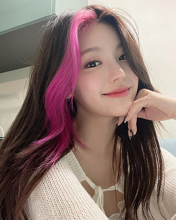yeji itzy loco <3, kpop HD phone wallpaper