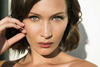 Bella Hadid Face Close Up, bella-hadid, face, closeup, celebrities, girls, model HD wallpaper