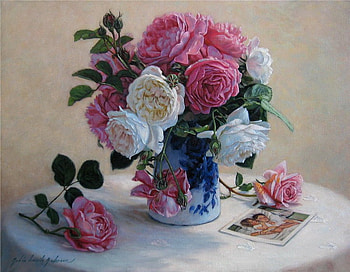 A Vase Of Pretty, blue, table, roses, vase, scent, flowers HD wallpaper