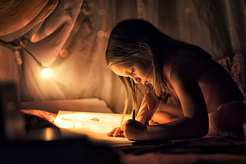 Good night painting, milla, good night, john wilhelm, girl, fetita, orange, copil, little, light, draw, child HD wallpaper