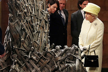 Iron Throne, TV Shows, Queen Elizabeth II, Game of Thrones HD wallpaper