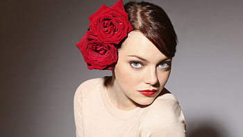 Emma Stone, closeup, gray background, brunette, redhead, flowers in hair, actress HD wallpaper