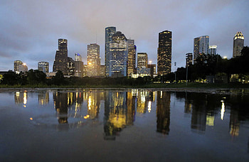 Houston Skyline, Changing cityscape, Urban development, City transformation HD wallpaper