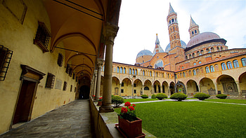 City center Padova, Padua holiday rentals, Houses and more, Convenient VRBO accommodations HD wallpaper