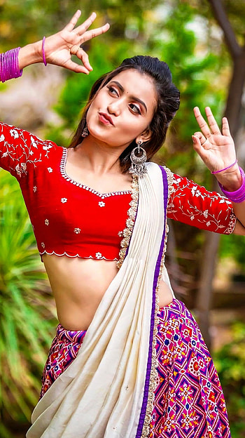 Deepika pilli, telugu actress HD phone wallpaper