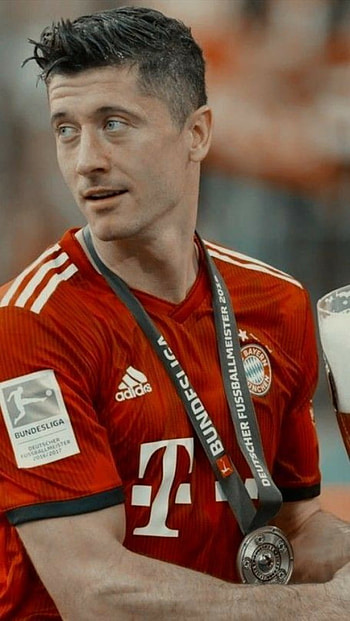 Lewandowski, soccer, forward, bayern HD phone wallpaper