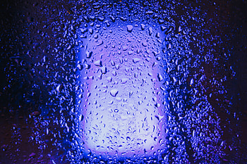 Glass surface, wet, neon, droplet HD wallpaper