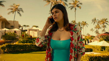 White Lotus cast, Sky Atlantic series, Star-studded lineup, TV show review HD wallpaper