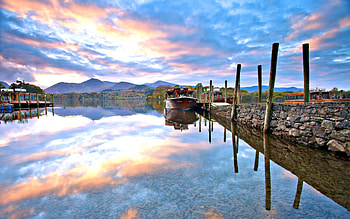 Reflection, boat, colors, pier, peaceful, sunrise, beauty, sailboats, autumn splendor, boats, autumn, mountains, water, fall, beautiful, autumn leaves, sailboat, lake, autumn colors, view, clouds, sailing, nature, sky, lovely, splendor HD wallpaper