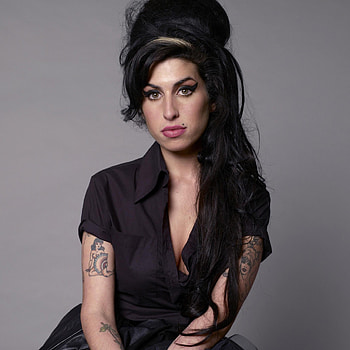 Amy Winehouse, , Artistic visuals, Striking backgrounds HD phone wallpaper