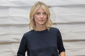 Melanie Laurent, Life changes, New mother, Relocated HD wallpaper