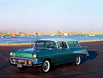 57' Chevy Nomad, white, chevrolet, teal, chevy, 57, 1957, nomad HD wallpaper