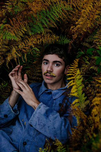 Noah Galvin, TV Shows, The Wilds by The Emma Experience HD phone wallpaper